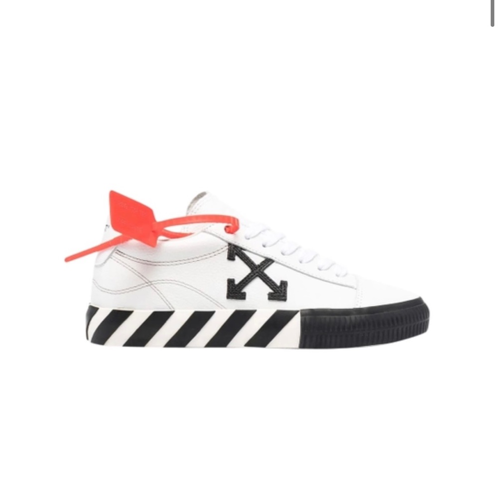 Off-White vulcanized low-top sneakers